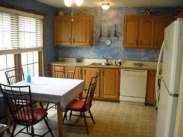 3rd image of 18 Cherry St