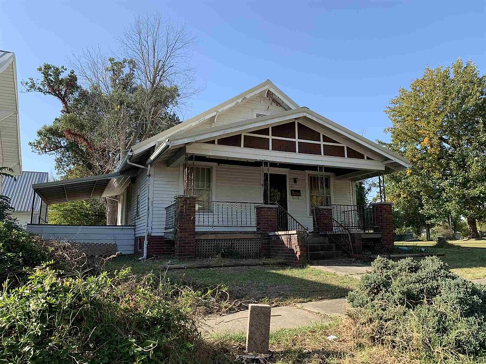 1st image of 114 N Lincoln Ave