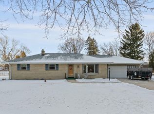 5923 Sunny LANE, Grafton, WI 53024