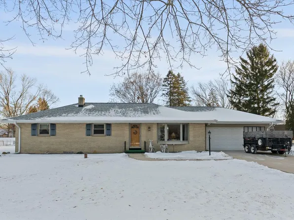 5923 Sunny LANE, Grafton, WI 53024