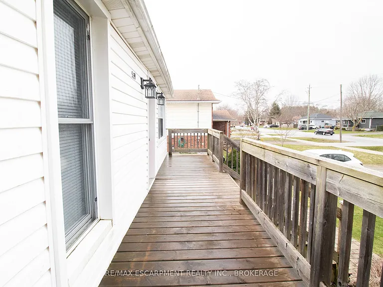 539 Woodlawn Rd #1 — Photo 2