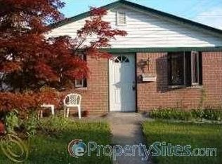 16304 Curtis St, Roseville, MI 48066