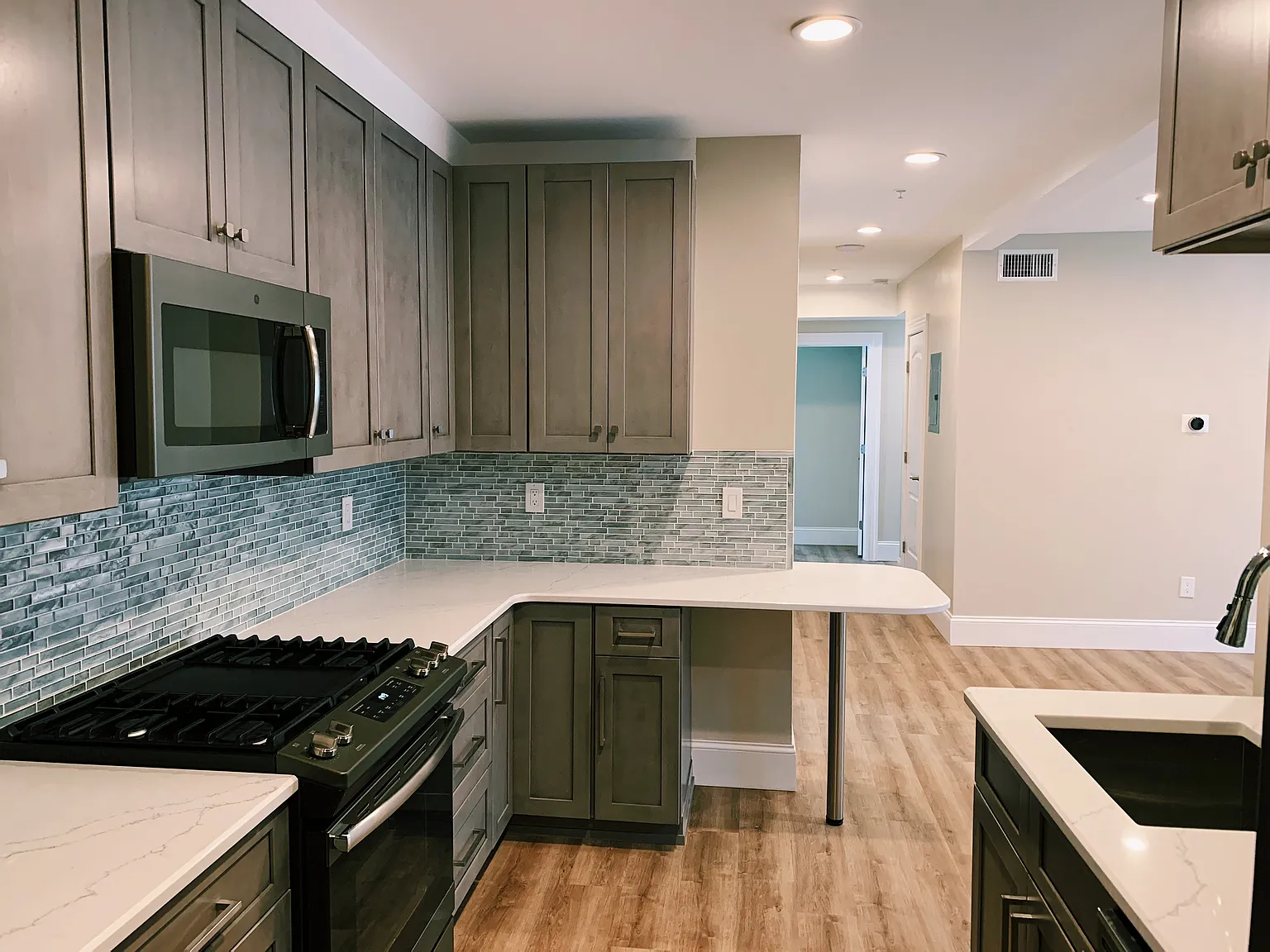 190 Angell St — Photo 3