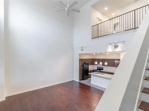 6700 Menchaca Rd, Austin, TX