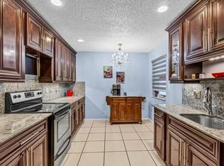 2433 Fiddleleaf Ave, Pompano Beach, FL 33063