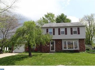 216 Sharrow Vale Rd, Delran, NJ 08075