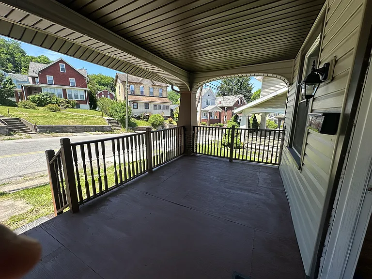 1469 Franklin St — Photo 15