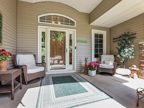 5th image of 22342 Watson Cir NW
