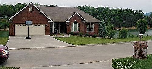 1st image of 372 Back 9 Dr