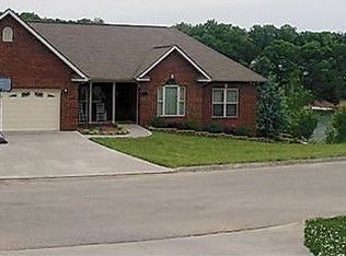 372 Back 9 Dr, Baneberry, TN 37890