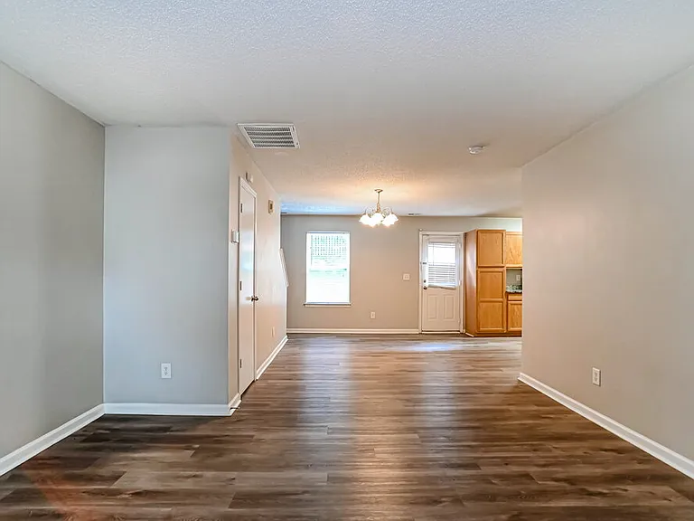 5105 Oak Pasture Ln — Photo 5