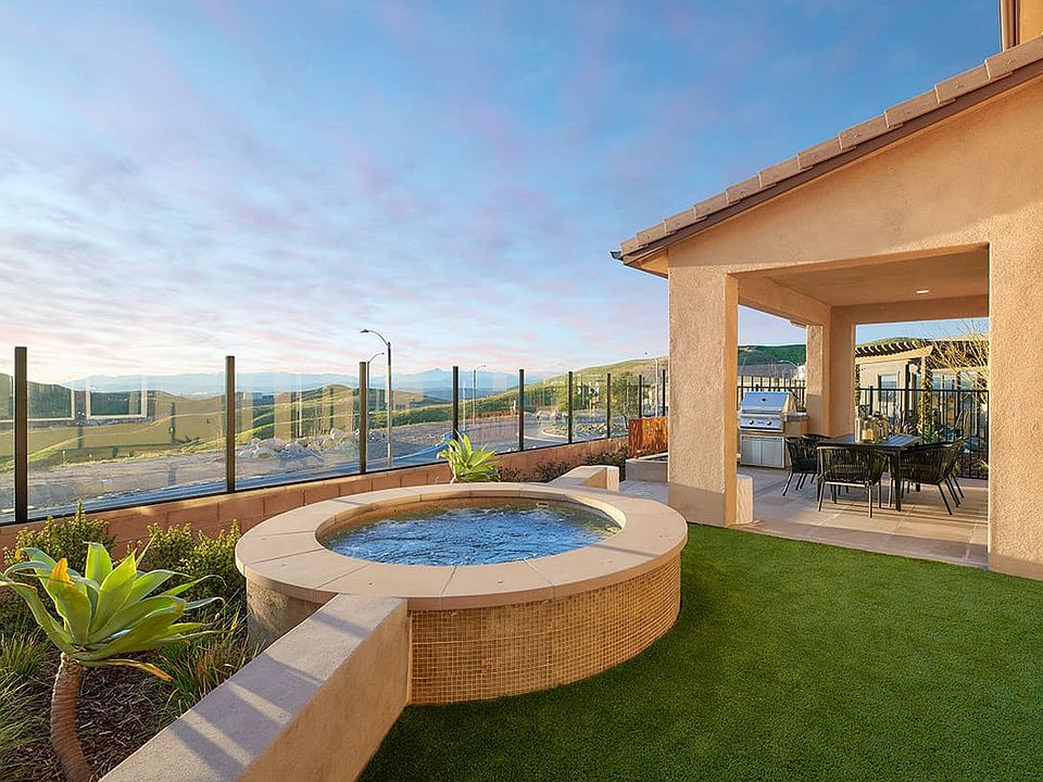 Sola At Skyline Plan 1 Model Home Backyard