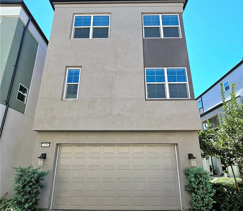 2451 Hyde Paseo