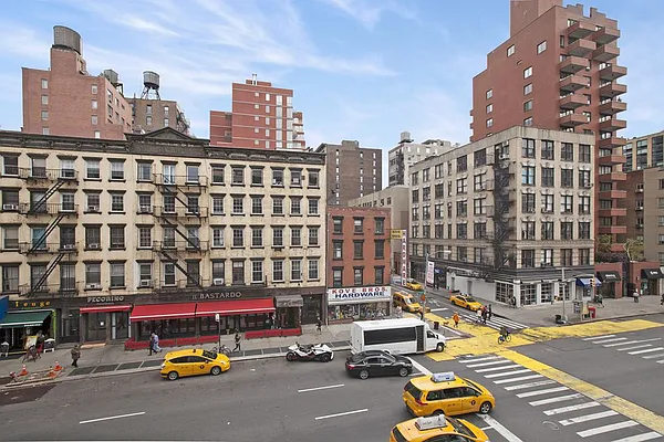 Sold by HomeDax Real Estate | media 13