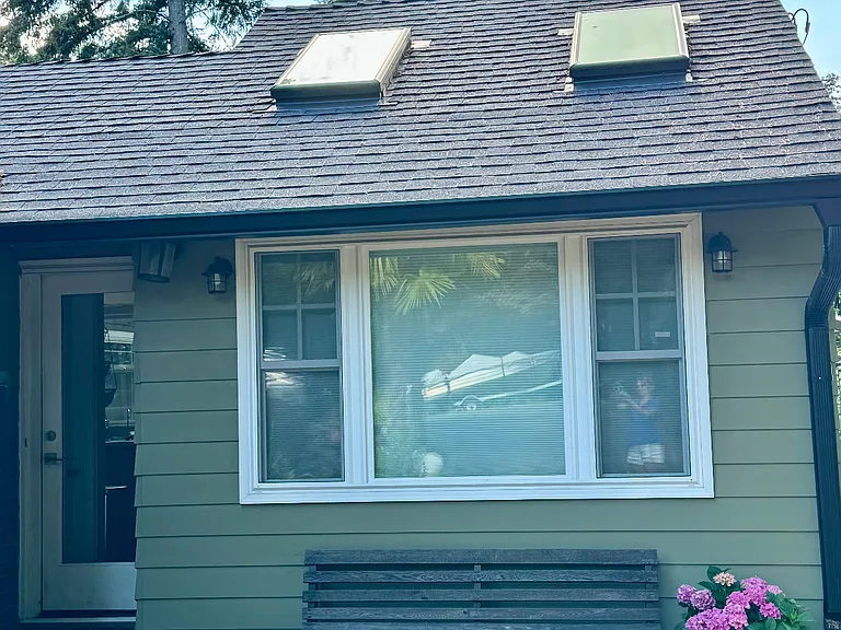 3041 SW Flower Ter #B — Photo 1