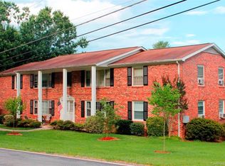 910 Brookside Camp Rd APT 21, Hendersonville, NC 28792