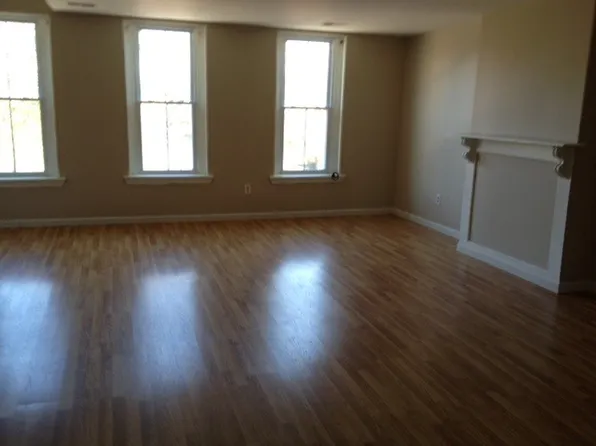 53 Southard St, Trenton, NJ 08609