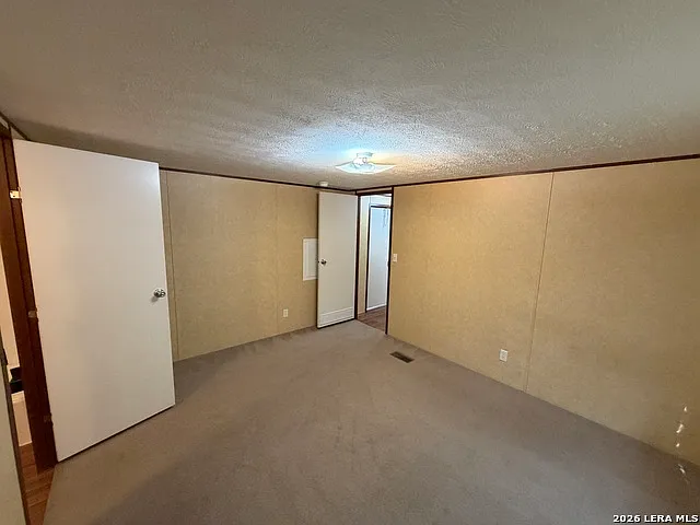 4423 E Houston St — Photo 9