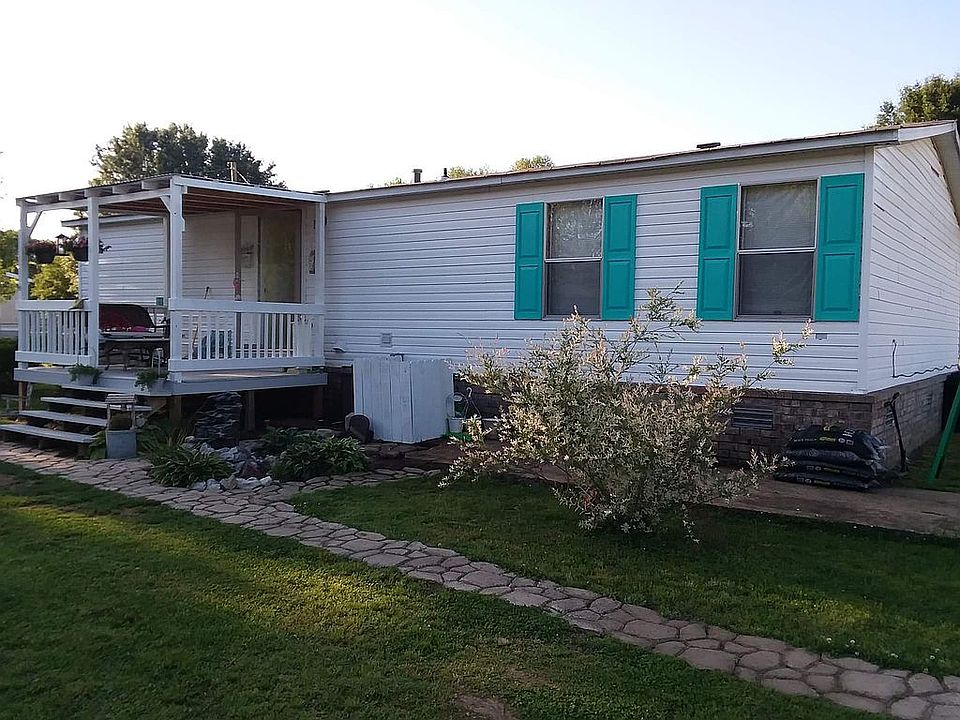 2nd image of 264 Jamestown Dr
