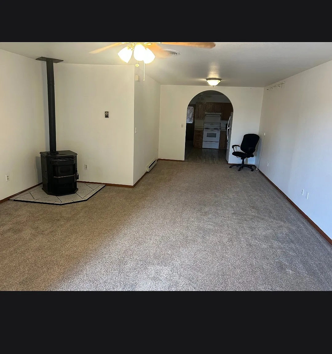 367 S Navajo Drive — Photo 2