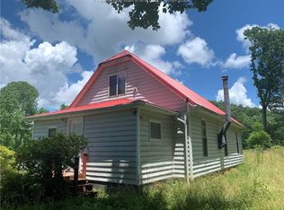 85 Appaloosa Rd, Le Roy, WV 25252