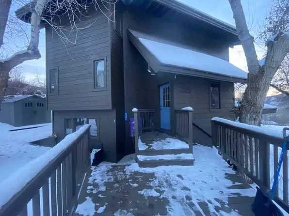 2550 Val D Isere Cir, Steamboat Springs, CO 80487