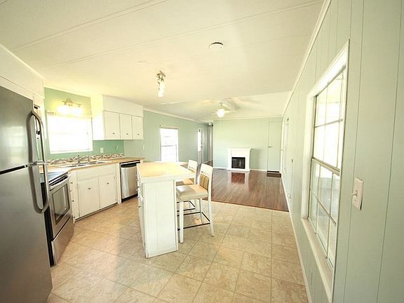 3rd image of 82406 New Circle Dr #406
