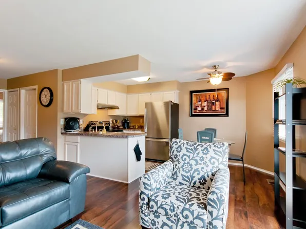 25400 Quarterdeck St, Harrison Township, MI 48045