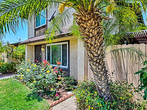 2nd image of 4519 Yosemite Dr