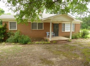 104 Peeble Ct, Johnston, SC 29832