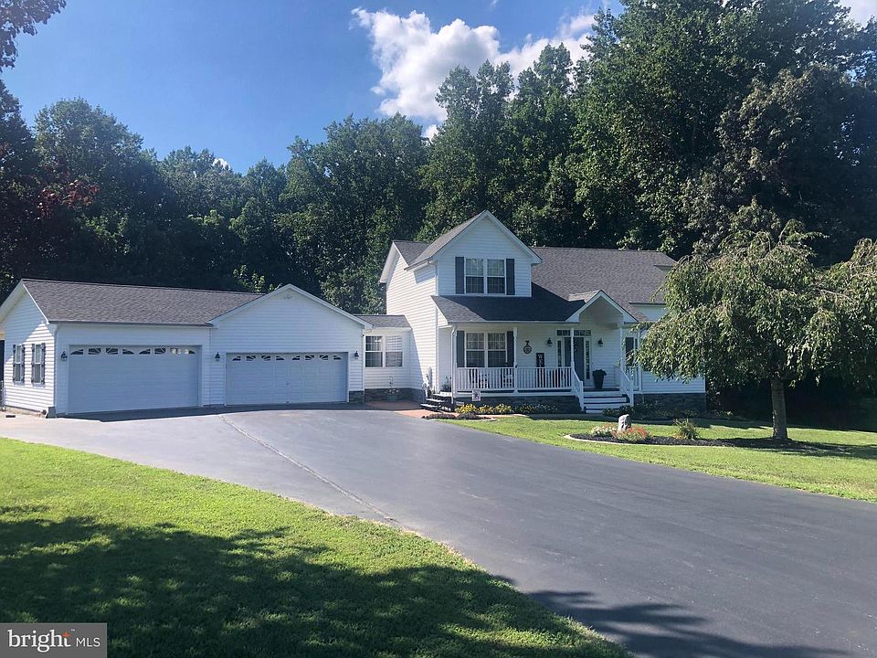 1st image of 1935 Rosemary Ln