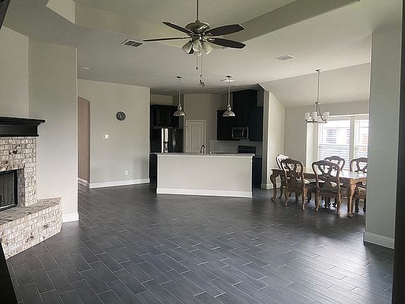 5th image of 1648 Town Creek Cir