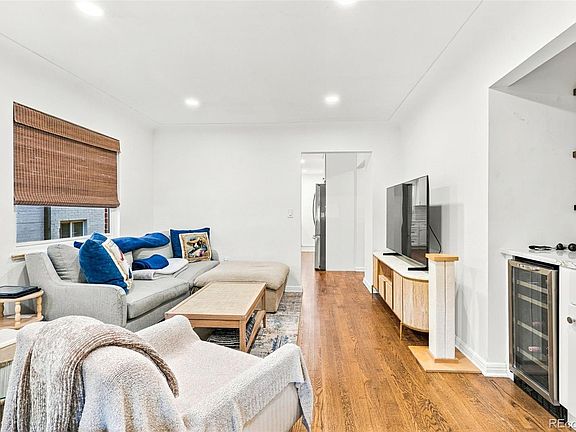4th image of 2431 S York St #B