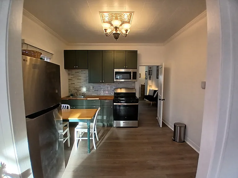 402 S Chestnut St #402 — Photo 5