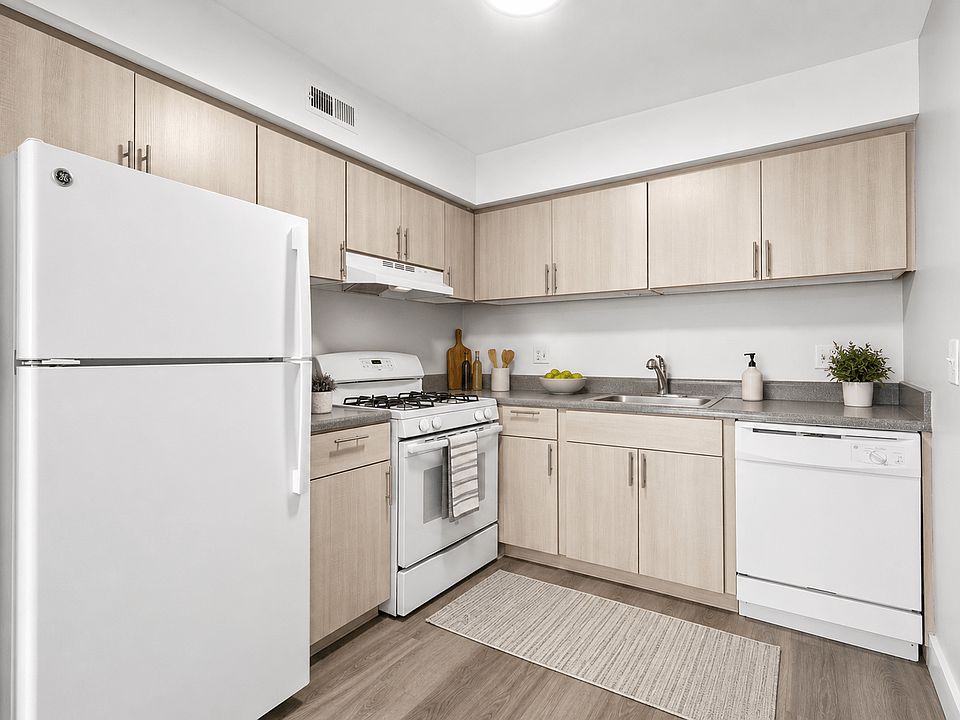 1st image of 18800 Innsbrook Dr #741-2W