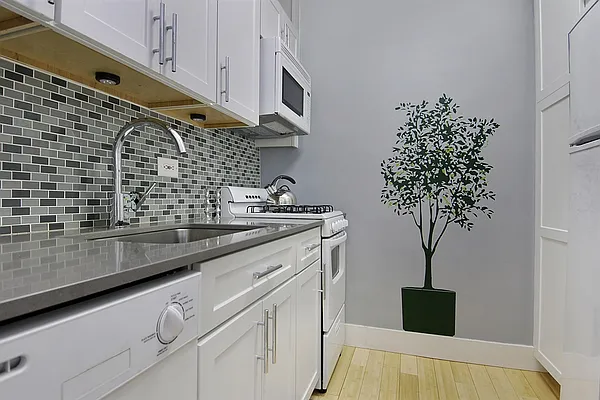 Sold by Corcoran | media 2