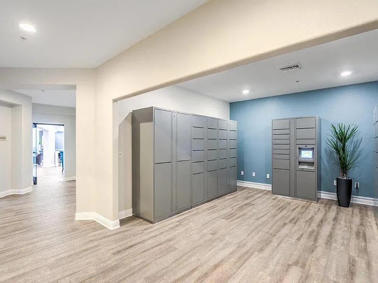 Stone Canyon Apartments — Photo 9