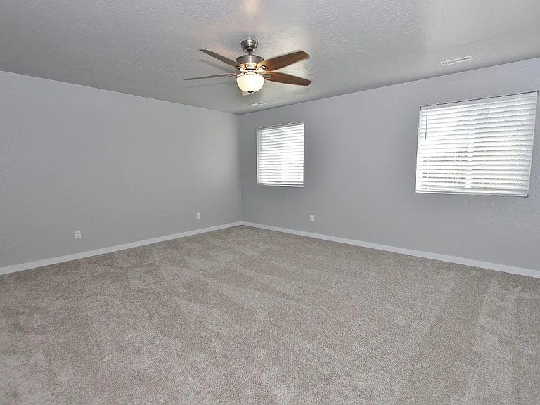 2130 N Morello Ave — Photo 12