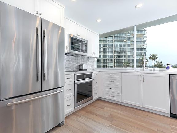 4th image of 1760 Avenida Del Mundo Unit 209