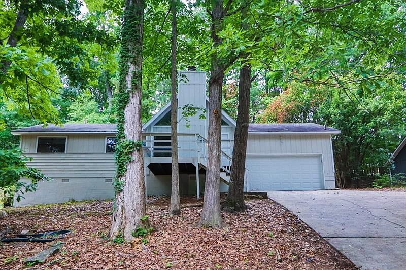 1st image of 5211 Birdlake Dr