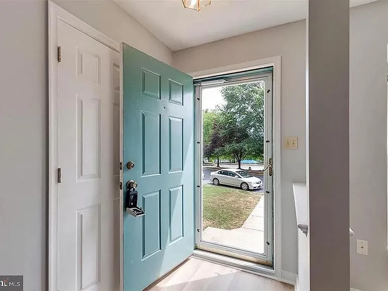 2279 Wetherburne Way — Photo 5