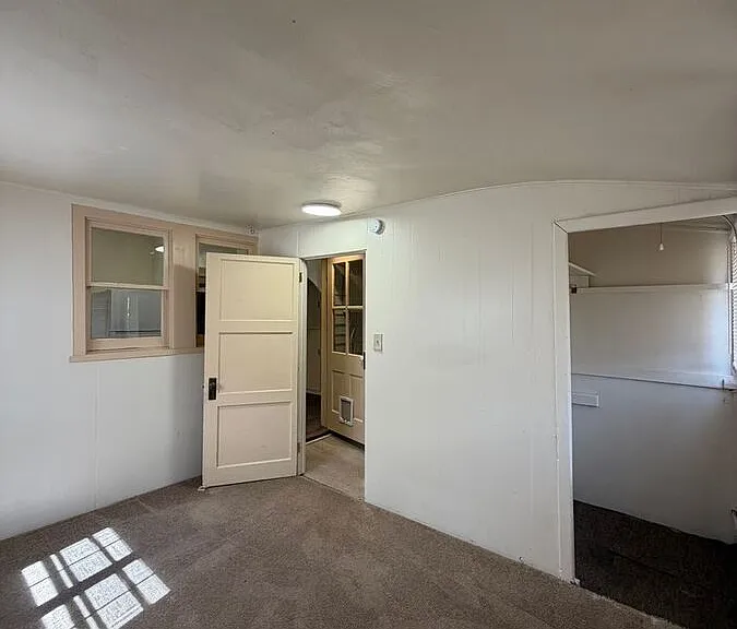 1116 N Cleveland Ave — Photo 2