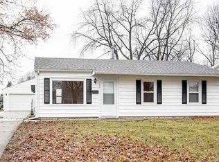 139 Carter Ln, Lincoln, IL 62656