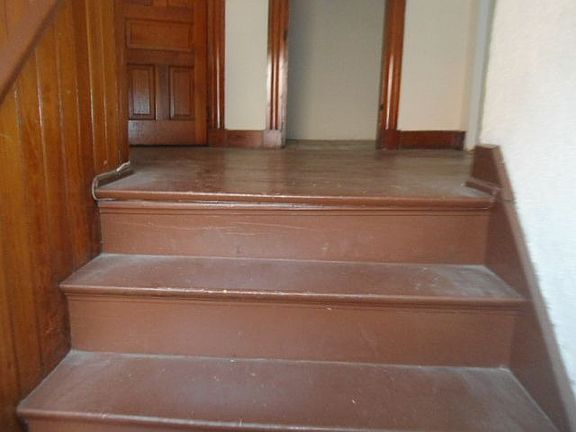 4th image of 1915 Clarion Ave