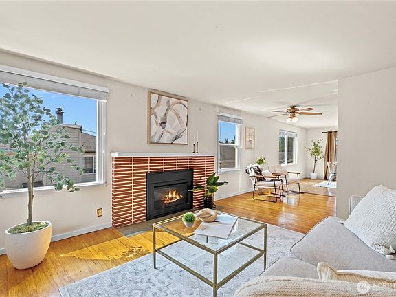 3rd image of 3237 Solie Avenue