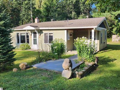 3216 S Garfield Rd, Kingsley, MI, 49649