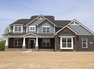 51224 Summer Breeze Dr, Northville, MI