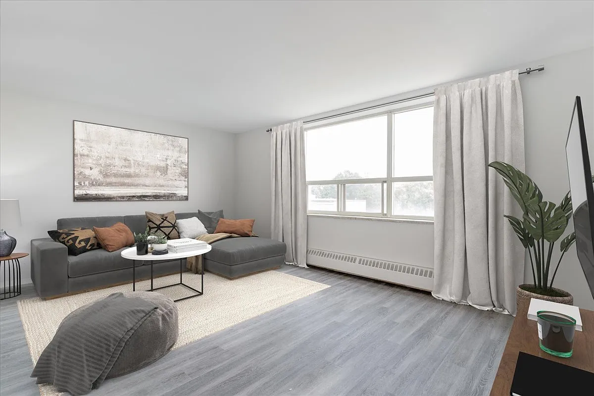 Sheppard Manor Apartments — Photo 3