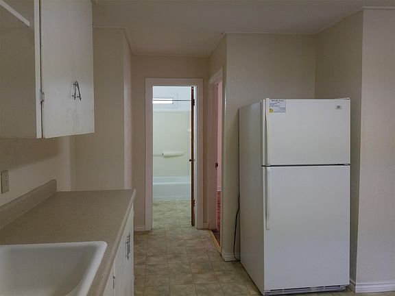 4th image of 2105 2nd Ave APT B