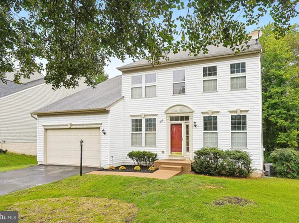 4114 Cardinal Crest Dr, Woodbridge, VA 22193